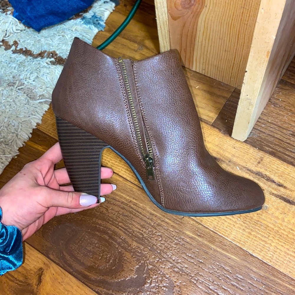 Versona wedges